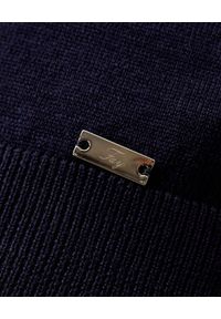 FAY - Granatowy sweter z wełny dziewiczej. Kolor: niebieski. Materiał: wełna. Długość rękawa: długi rękaw. Długość: długie. Wzór: aplikacja. Sezon: zima, jesień #6