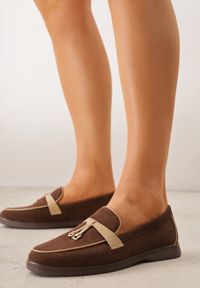 Renee - Brązowe Mokasyny VICES z Imitacji Zamszu z Wkładką ze Skóry Naturalnej Dispova. Okazja: na co dzień. Kolor: brązowy. Materiał: zamsz, skóra. Styl: casual, elegancki #1