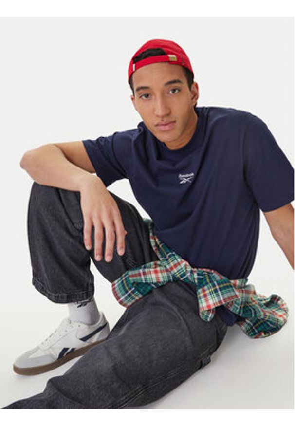 Reebok T-Shirt Branagan RK25561CCM Granatowy Regular Fit. Kolor: niebieski. Materiał: bawełna