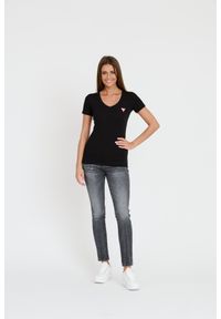 Guess - GUESS Czarny damski t-shirt Mini Triangle Tee, Rozmiar M. Kolor: czarny