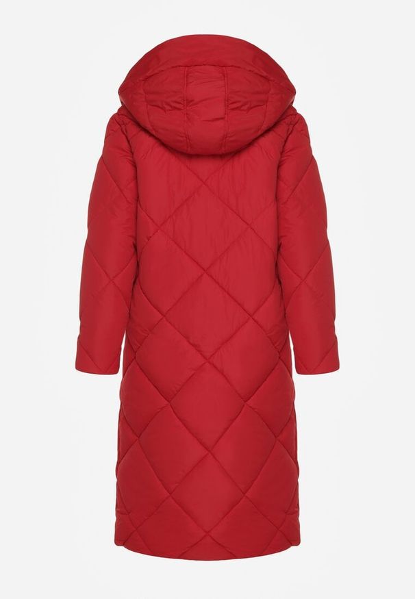 Born2be - Czerwona Kurtka Płaszcz z Geometrycznym Pikowaniem Johnatta. Kolor: czerwony. Wzór: geometria