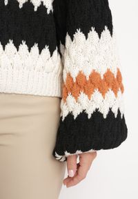 Born2be - Beżowy Sweter Oversize z Ozdobnym Wzorem Dzianiny Mexio. Kolor: beżowy. Materiał: dzianina. Długość: długie #3