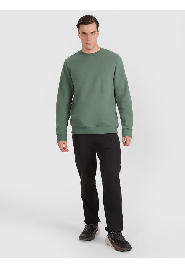 4f - 4F Bluza dresowa nierozpinana bez kaptura męska - zielona XL. Okazja: na co dzień. Typ kołnierza: bez kaptura. Kolor: zielony. Materiał: dresówka. Wzór: gładki, ze splotem. Styl: casual, klasyczny, sportowy