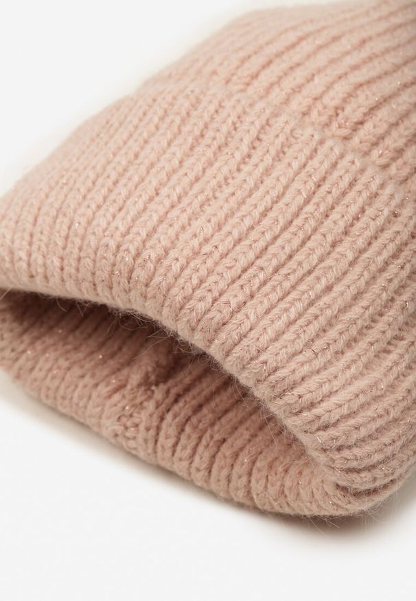Born2be - Różowa Prążkowana Czapka Beanie z Wiskozą i Metaliczną Nicią Temiala. Kolor: różowy. Materiał: prążkowany, wiskoza. Styl: casual, elegancki
