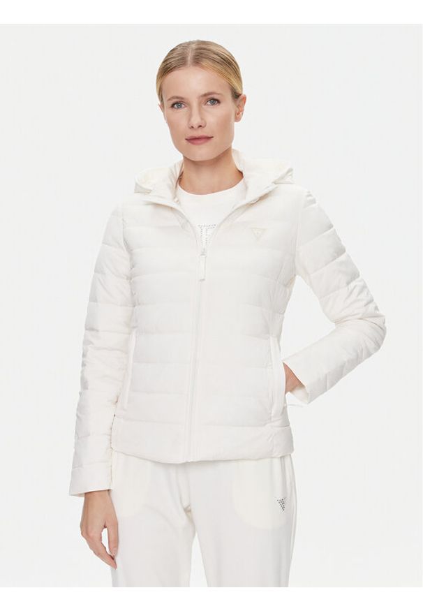 Kurtka puchowa Guess. Kolor: biały. Materiał: puch