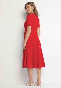 Born2be - Czerwona Sukienka Rozkloszowana z Taliowaniem Telorwena. Okazja: na randkę, na ślub cywilny, na wesele. Kolor: czerwony. Materiał: tkanina. Długość rękawa: krótki rękaw. Styl: klasyczny #7