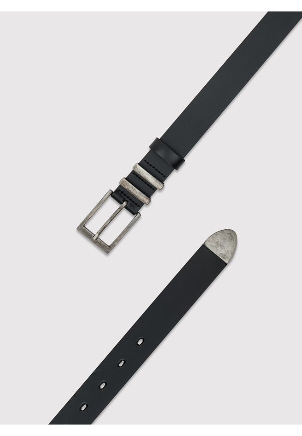 Pako Lorente - PAKO LORENTE – Pasek skórzany męski z metalową końcówką. Materiał: skóra. Styl: elegancki, klasyczny