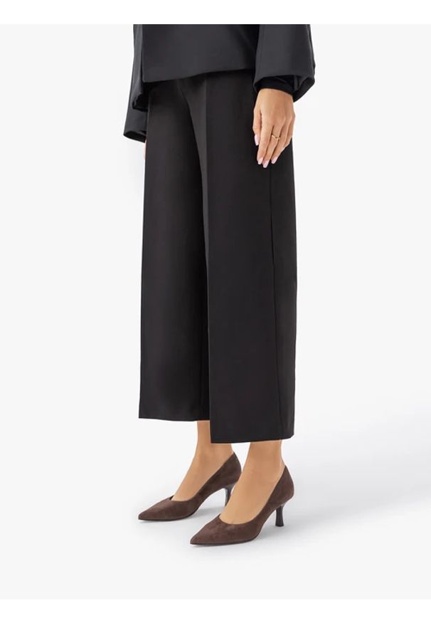 Ryłko - Brązowe skórzane czółenka na szpilce. Okazja: na co dzień. Kolor: brązowy. Materiał: skóra, welur. Obcas: na szpilce. Styl: casual, elegancki, street. Wysokość obcasa: średni