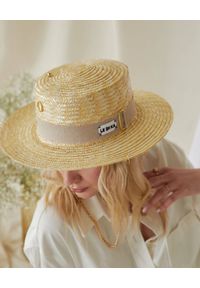 LESHKA - Słomiany kapelusz Linen Canotier. Kolor: beżowy. Materiał: len, materiał. Wzór: aplikacja. Sezon: lato #1