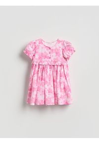 Reserved - Wzorzysta sukienka - różowy. Kolor: różowy. Materiał: bawełna #1