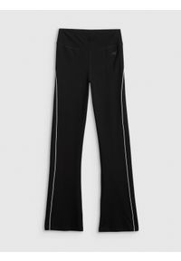 4f - 4F Legginsy z rozszerzanymi nogawkami damskie - czarne XS. Okazja: na spacer. Stan: podwyższony. Kolor: czarny. Materiał: dzianina, bawełna, materiał. Sport: turystyka piesza #1