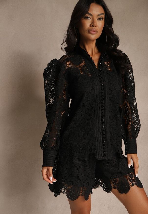 Renee - Czarny Ażurowy Komplet z Bawełną Szorty i Koszula Zerolina. Kolor: czarny. Materiał: bawełna. Wzór: ażurowy