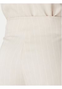 Artigli Szorty materiałowe ACSH004863 Beżowy Regular Fit. Kolor: beżowy. Materiał: syntetyk #5