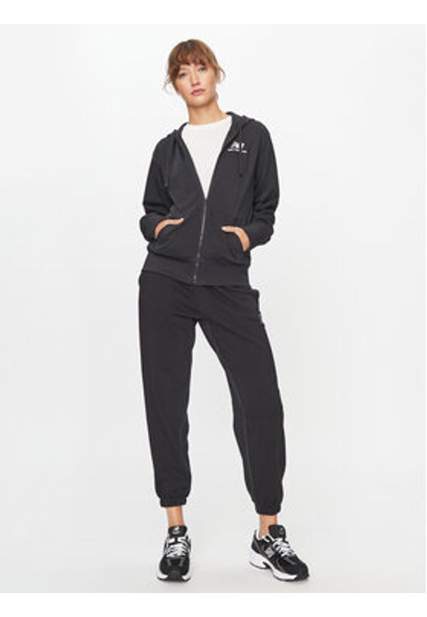 New Balance Bluza NB Essentials Stacked Logo Full Zip Hoodie WJ31530 Czarny Regular Fit. Kolor: czarny. Materiał: bawełna
