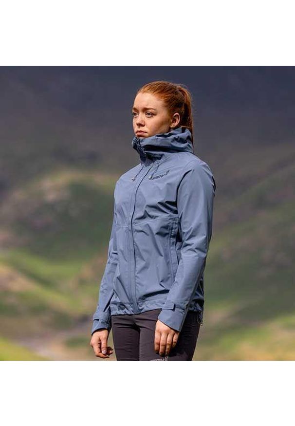 Kurtka przeciwdeszczowa damska Inov-8 Trailshell Jacket. Kolor: niebieski. Sport: turystyka piesza