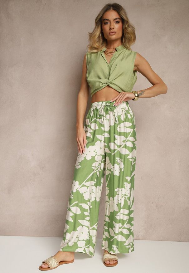 Renee - Ciemnozielone Szerokie Spodnie z Wiskozy High Waist w Kwiatowy Wzór Elaneora. Okazja: na co dzień. Stan: podwyższony. Kolor: zielony. Materiał: wiskoza. Wzór: kwiaty. Styl: casual, elegancki