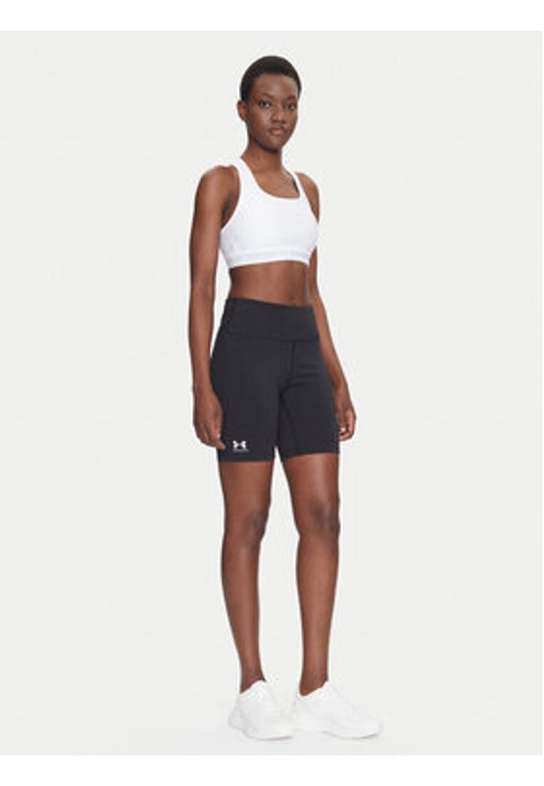 Under Armour Kolarki Rival 7" 1386703 Czarny Slim Fit. Kolor: czarny. Materiał: bawełna, syntetyk