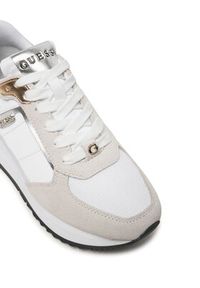 Guess Sneakersy FLPEGY FAB12 Biały. Kolor: biały. Materiał: skóra