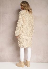 Renee - Jasnobeżowy Niezapinany Kardigan w Ozdobne Frędzle Massawa. Kolor: beżowy. Styl: elegancki #3