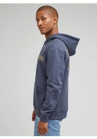 Lee - LEE CORE HOODIE MĘSKA BLUZA Z KAPTUREM NIEROZPINANA DUSTY 112342453. Typ kołnierza: kaptur