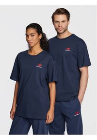 New Balance T-Shirt Unisex UT21503 Granatowy Relaxed Fit. Kolor: niebieski. Materiał: bawełna #1