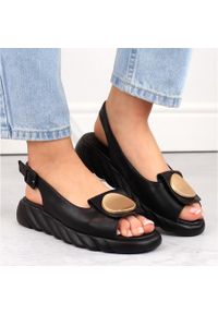 Skórzane sandały damskie komfortowe na platformie czarne Artiker 52C1630. Kolor: czarny. Materiał: skóra. Obcas: na platformie #5