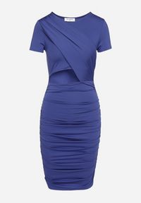 Born2be - Granatowa Sukienka Dopasowana z Marszczeniem i Wycięciem Laciann. Kolor: niebieski. Wzór: aplikacja. Styl: elegancki #4