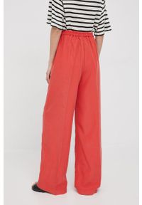Sisley spodnie damskie kolor czerwony proste high waist. Stan: podwyższony. Kolor: czerwony. Materiał: tkanina