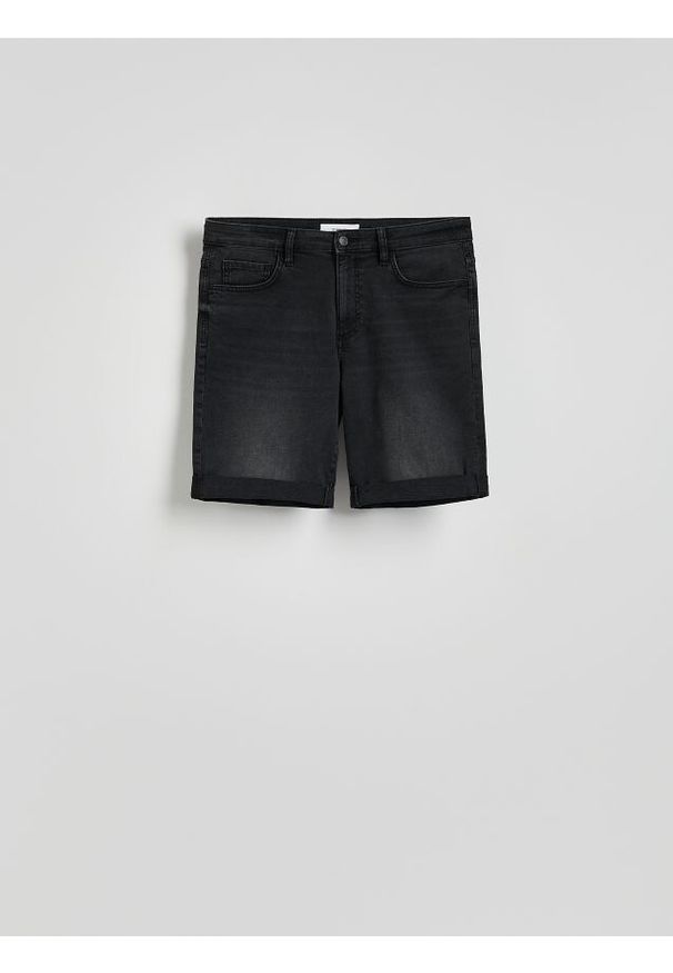 Reserved - Jeansowe szorty slim fit - szary. Kolor: szary. Materiał: jeans