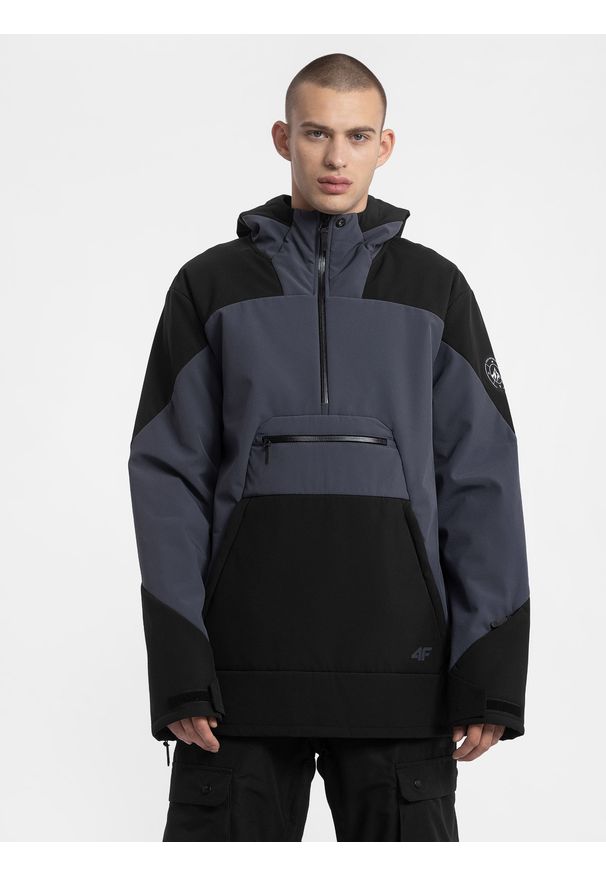 4f - Softshell snowboardowy membrana 8 000 męski. Kolekcja: plus size. Kolor: czarny. Materiał: softshell. Sezon: zima. Sport: snowboard