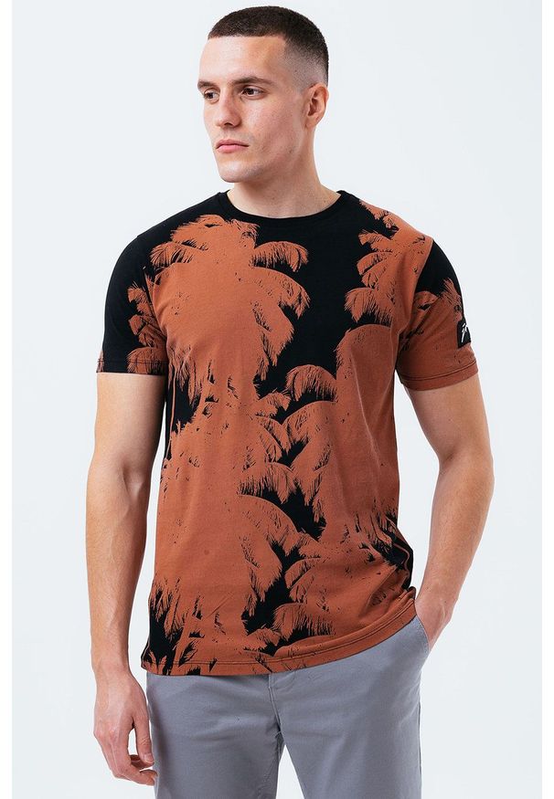 Hype T-shirt bawełniany PALM BRONZE kolor brązowy wzorzysty. Kolor: brązowy. Materiał: bawełna