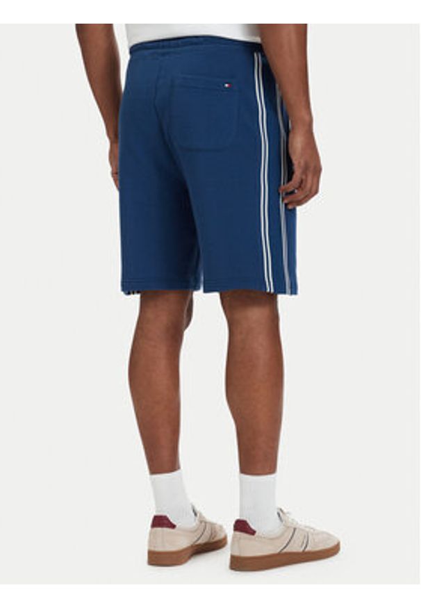 TOMMY HILFIGER - Tommy Hilfiger Szorty sportowe Crest Embroidery MW0MW42878 Niebieski Relaxed Fit. Kolor: niebieski. Materiał: bawełna. Styl: sportowy
