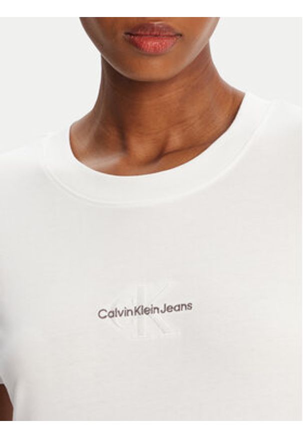 Calvin Klein Jeans T-Shirt Monologo J20J223563 Biały Slim Fit. Kolor: biały. Materiał: bawełna