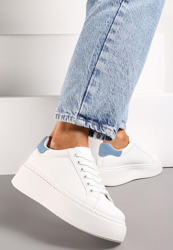 Born2be - Biało-Niebieskie Sneakersy na Platformie Rilame. Nosek buta: okrągły. Zapięcie: sznurówki. Kolor: biały. Materiał: materiał. Obcas: na platformie. Wysokość obcasa: niski