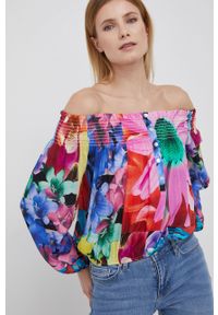 Desigual bluzka 22SWBW40 damska w kwiaty. Okazja: na co dzień. Materiał: tkanina. Długość rękawa: długi rękaw. Długość: długie. Wzór: kwiaty. Styl: casual #2