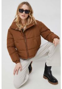 Vero Moda kurtka damska kolor brązowy przejściowa. Kolor: brązowy. Materiał: poliester. Długość rękawa: bez rękawów #1