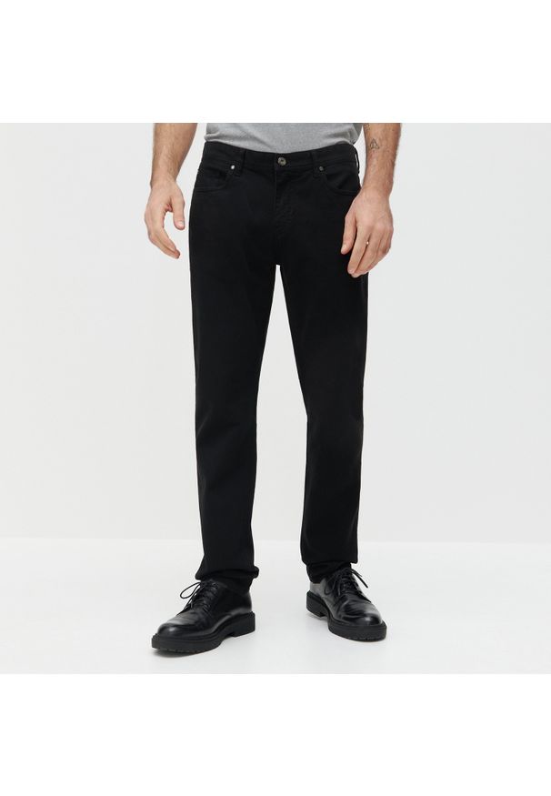 Reserved - Bawełniane spodnie slim fit - Czarny. Kolor: czarny. Materiał: bawełna