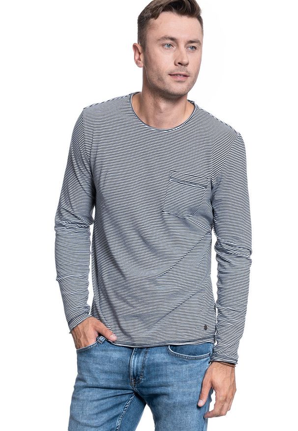 Mustang - MĘSKI LONGSLEEVE MUSTANG ADRIAN C STRIPED FineStripe 1007860 11397. Długość rękawa: długi rękaw