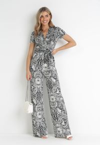 Born2be - Czarno-Szary Kwiecisty Kombinezon z Kopertowym Dekoltem i Materiałowym Paskiem Catarinja. Kolor: szary. Materiał: materiał. Styl: boho #3