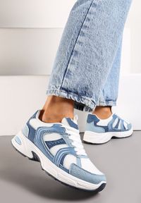 Renee - Niebiesko-Białe Sneakersy Ozdobione Przeszyciami i Tłoczeniem na Podeszwie Ferfiana. Kolor: niebieski. Wzór: aplikacja #5