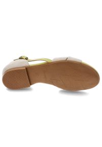 Beżowe Sandały Damskie Maciejka Eleganckie Półbuty. Okazja: na spacer. Zapięcie: pasek. Kolor: beżowy. Wzór: paski. Materiał: zamsz, skóra. Sezon: lato. Obcas: na obcasie. Styl: elegancki. Wysokość obcasa: niski #7