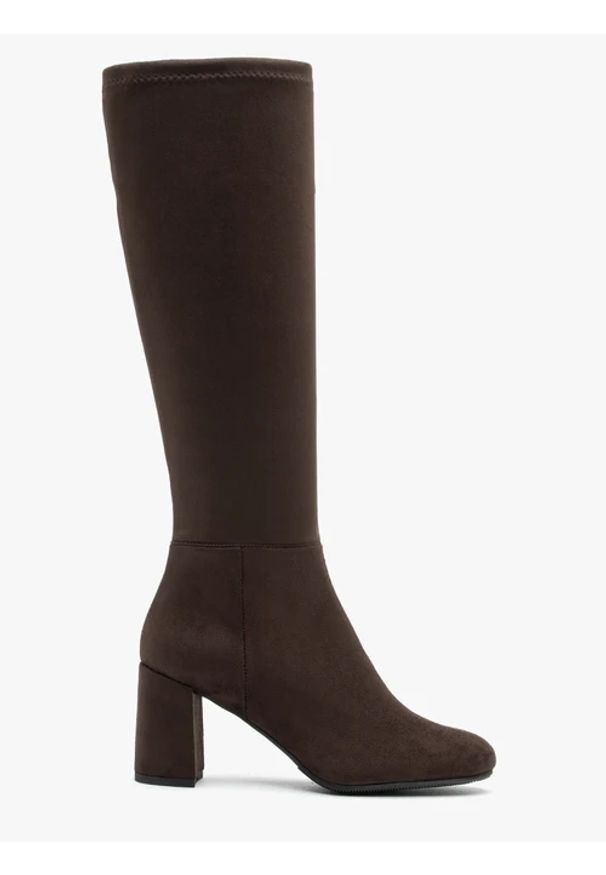 Ryłko - Brązowe elastyczne kozaki na słupku. Nosek buta: okrągły. Zapięcie: zamek. Kolor: brązowy. Materiał: syntetyk. Szerokość cholewki: normalna. Obcas: na słupku. Styl: elegancki, street. Wysokość obcasa: średni