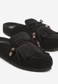 Renee - Czarne Klapki Ozdobione Kokardą i Frędzlami Felindrise. Okazja: na spacer. Kolor: czarny. Wzór: aplikacja. Sezon: lato. Styl: elegancki, boho #4