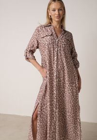 Born2be - Beżowa Sukienka Koszulowa z Wiskozą w Zwierzęcy Wzór Żyrafy Nevetalia. Okazja: na co dzień. Kolor: beżowy. Materiał: wiskoza. Wzór: motyw zwierzęcy. Typ sukienki: koszulowe. Styl: casual, klasyczny #5