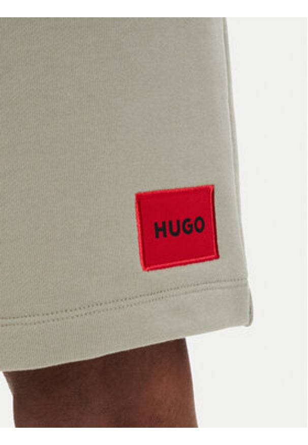 Hugo - HUGO Szorty sportowe Diz222 50466196 Zielony jasny Regular Fit. Kolor: zielony. Materiał: bawełna. Styl: sportowy