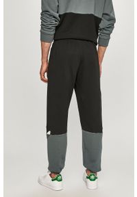 adidas Originals - Spodnie GN3445. Kolor: czarny #2