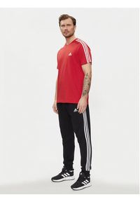 Adidas - adidas T-Shirt Essentials Single Jersey 3-Stripes T-Shirt IC9339 Czerwony Regular Fit. Kolor: czerwony. Materiał: bawełna #3
