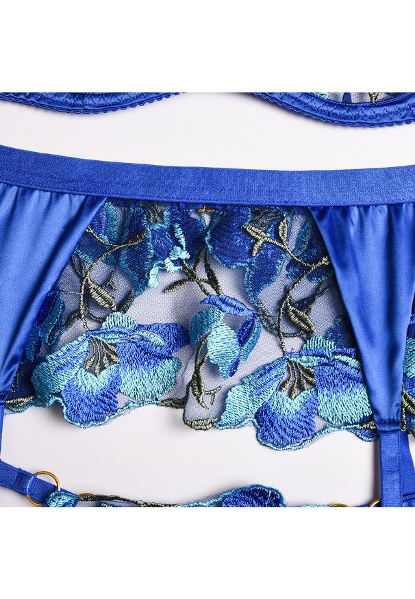 Intica - Komplet bielizny z koronką i kwiatowym wzorem Walda. Kolor: fioletowy. Materiał: koronka. Wzór: koronka, kwiaty