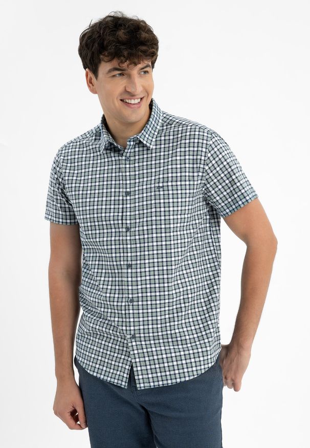 Volcano - Koszula w kratkę, Regular Fit, C-ENDI. Okazja: na co dzień, na spotkanie biznesowe, do pracy. Materiał: bawełna, materiał. Długość rękawa: krótki rękaw. Długość: krótkie. Wzór: kratka. Sezon: lato. Styl: casual, biznesowy, klasyczny