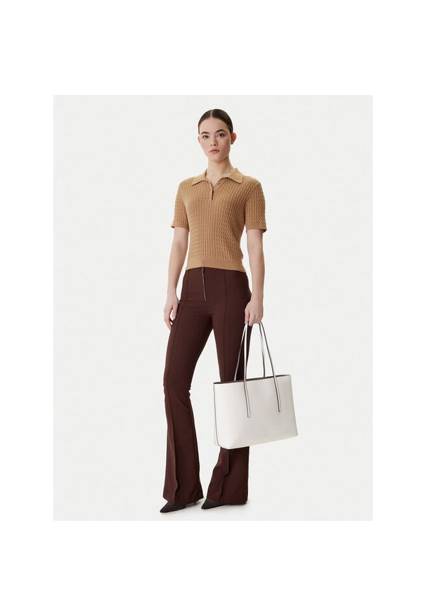 Torebka Calvin Klein. Kolor: biały